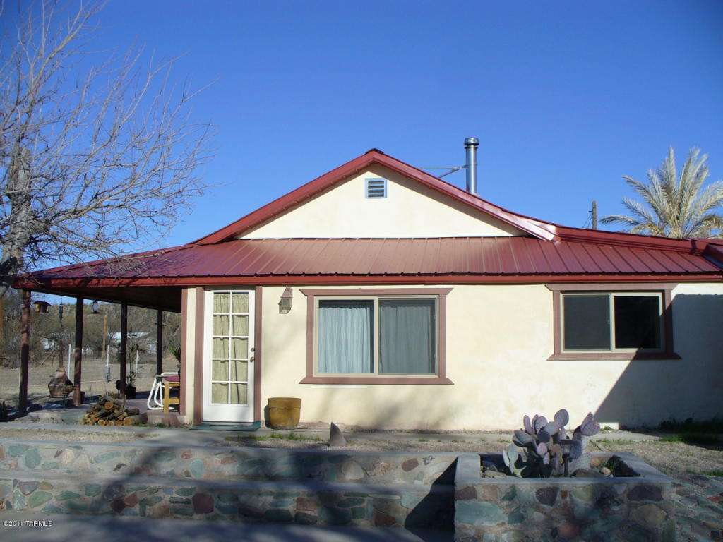 83025 E Bartolo Rd, Mammoth, AZ 85618 photo 2