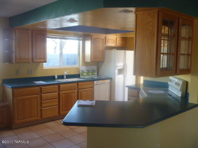 8610 E 3rd St, Tucson, AZ 85710 photo 6