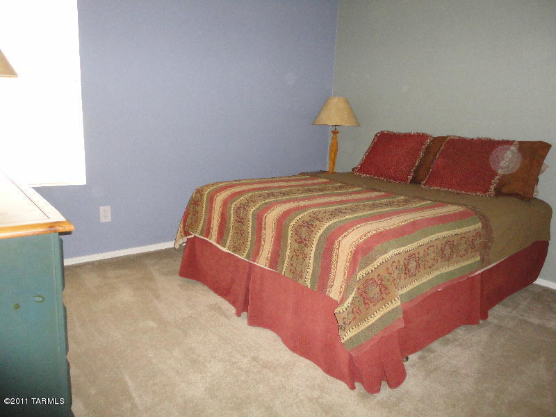 4038 E Wading Duck Ct, Tucson, AZ 85712 photo 9