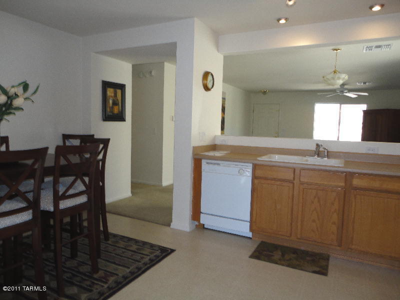 4038 E Wading Duck Ct, Tucson, AZ 85712 photo 3