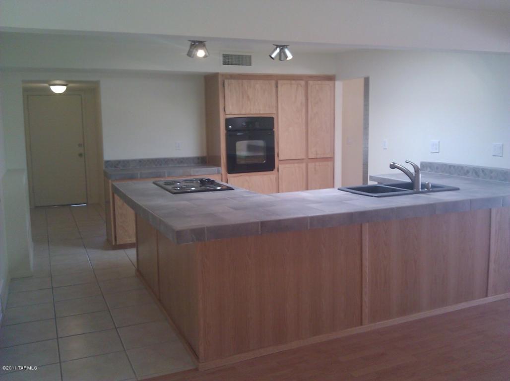 8554 Eli St, Tucson, AZ 85710 photo 5
