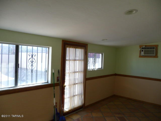 4656 E 6th St, Tucson, AZ 85711 photo 8