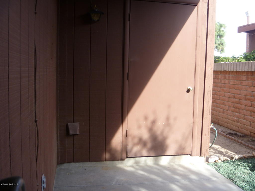 264 E Scheibe Way, Tucson, AZ 85705 photo 9