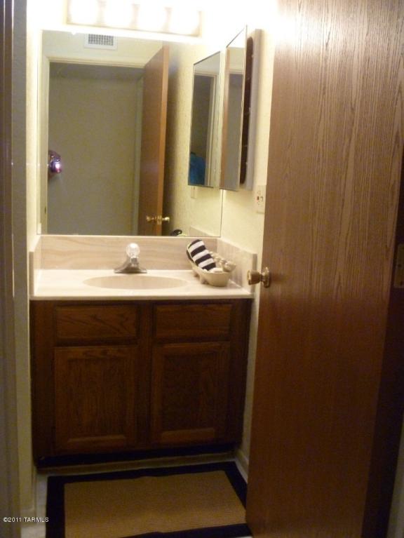 264 E Scheibe Way, Tucson, AZ 85705 photo 11