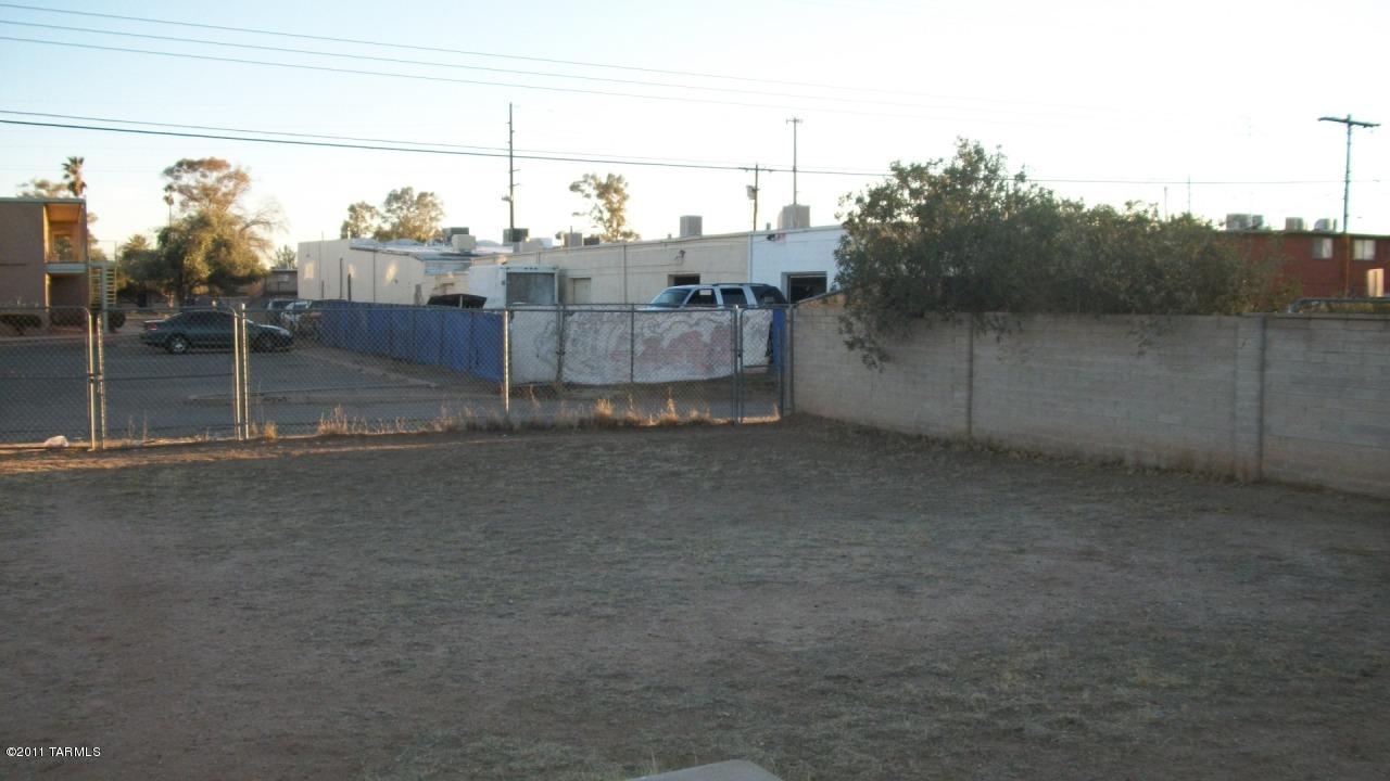 4132 E Sylvane, Tucson, AZ 85711 photo 8