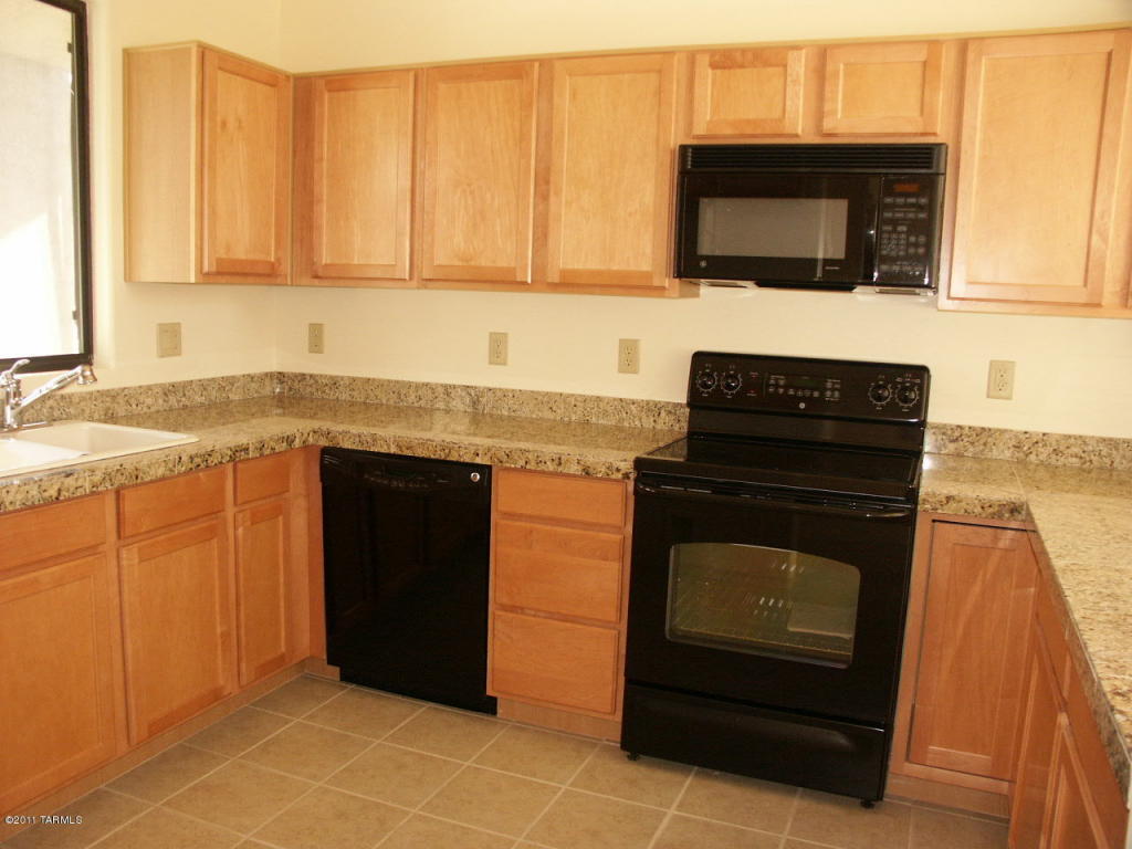 151 E Bishop Ln, Vail, AZ 85641 photo 1