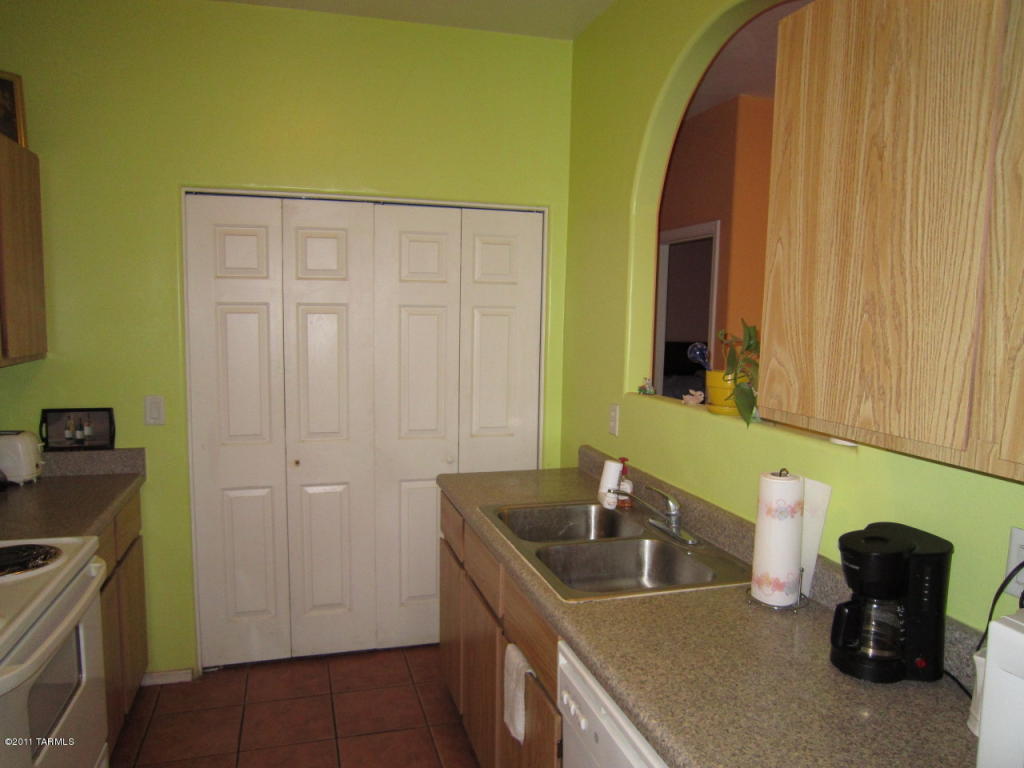 1335 E Zulema Loop, Tucson, AZ 85706 photo 3