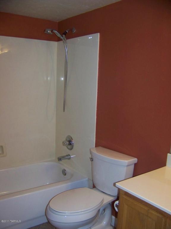 8040 E Gary Ct, Tucson, AZ 85715 photo 5