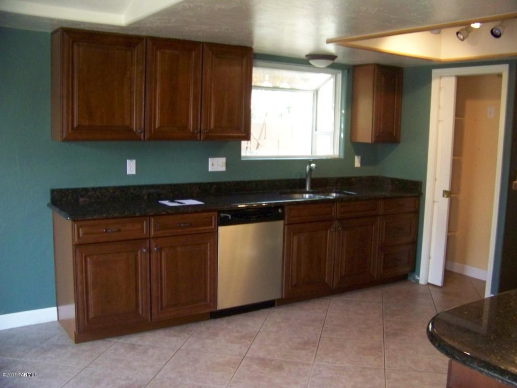 8040 E Gary Ct, Tucson, AZ 85715 photo 7