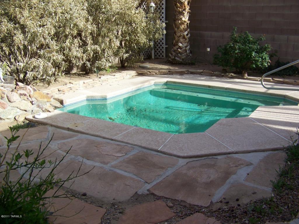 8040 E Gary Ct, Tucson, AZ 85715 photo 13