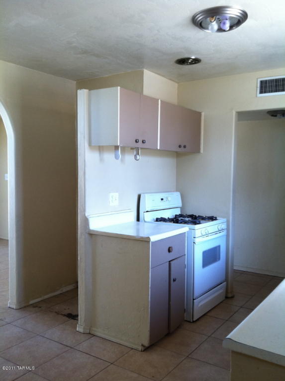 3627 E 27th St, Tucson, AZ 85713 photo 3