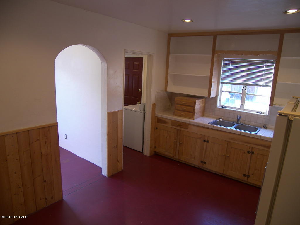 1313 E Silver St, Tucson, AZ 85719 photo 3