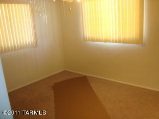 6026 E 16th Pl, Tucson, AZ 85711 photo 11