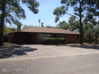 6026 E 16th Pl, Tucson, AZ 85711 photo 2