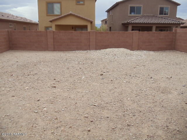7572 E Fair Meadows Lp Loop E, Tucson, AZ 85756 photo 4