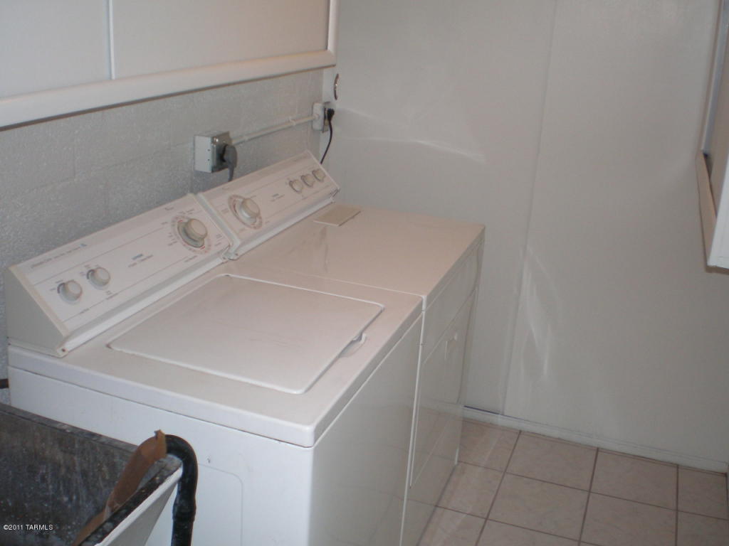 6152 E 16th St, Tucson, AZ 85711 photo 3