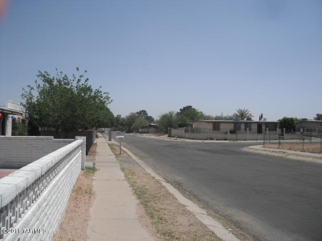 1307 E Ohio St, Tucson, AZ 85714 photo 2