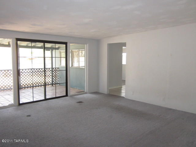 8125 E 4th Pl, Tucson, AZ 85710 photo 4