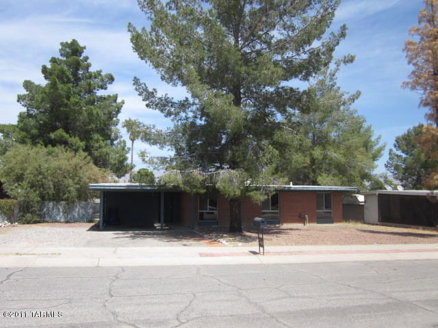 8125 E 4th Pl, Tucson, AZ 85710 photo 1