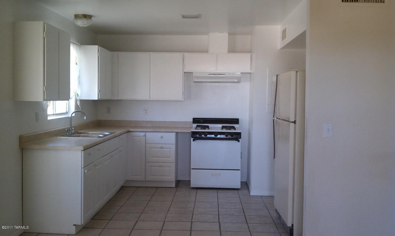 314 E 5th St, San Manuel, AZ 85631 photo 4