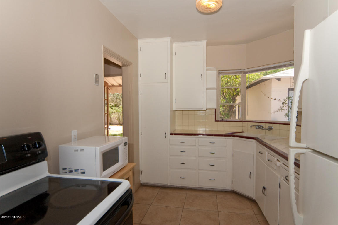 2642 Exeter St, Tucson, AZ 85716 photo 6