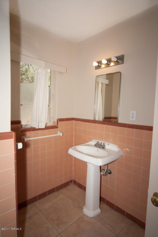 2642 Exeter St, Tucson, AZ 85716 photo 9