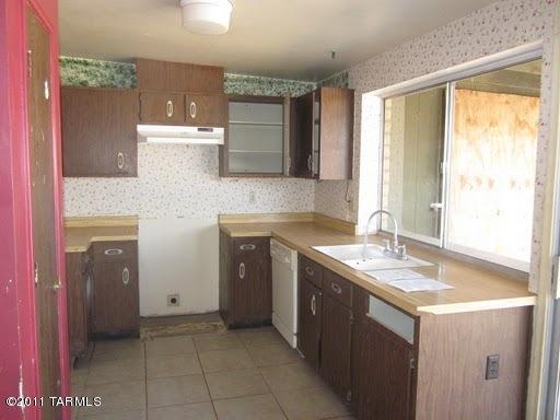 9801 E Watson Dr, Tucson, AZ 85730 photo 8