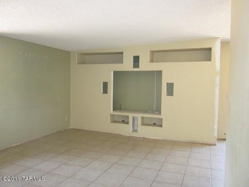 9801 E Watson Dr, Tucson, AZ 85730 photo 4