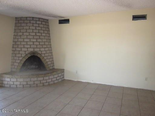 9801 E Watson Dr, Tucson, AZ 85730 photo 7
