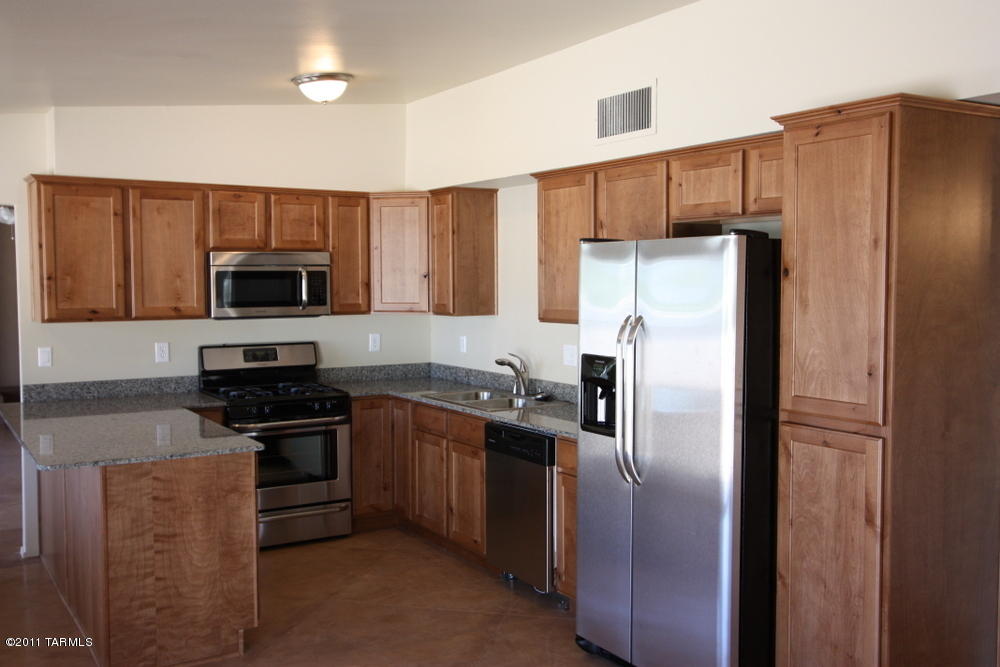 6911 E 3rd St, Tucson, AZ 85710 photo 3