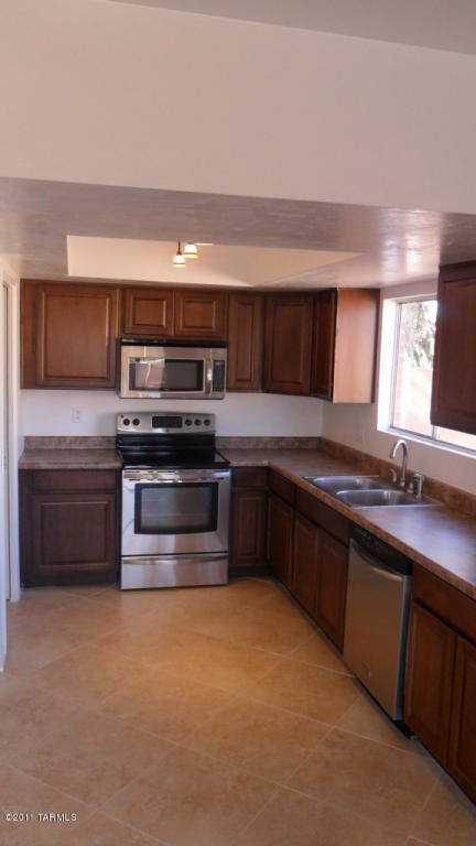 9218 E 39th St, Tucson, AZ 85730 photo 8