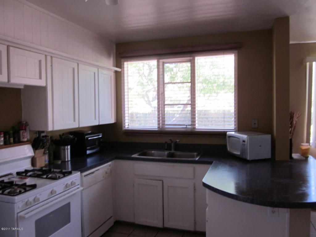 3031 E 17th St, Tucson, AZ 85716 photo 6