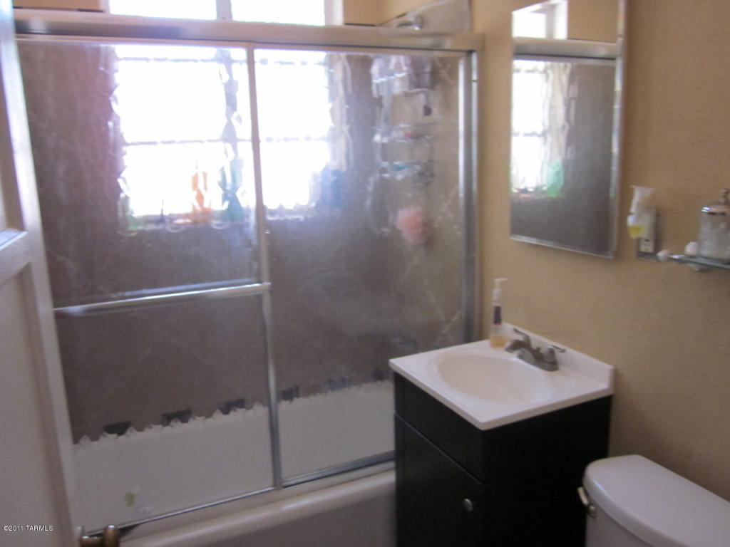 3031 E 17th St, Tucson, AZ 85716 photo 8