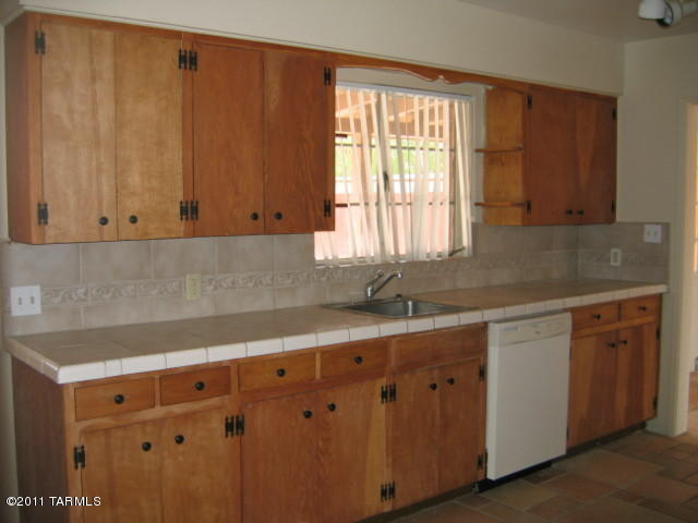 2921 E 8th St, Tucson, AZ 85716 photo 4