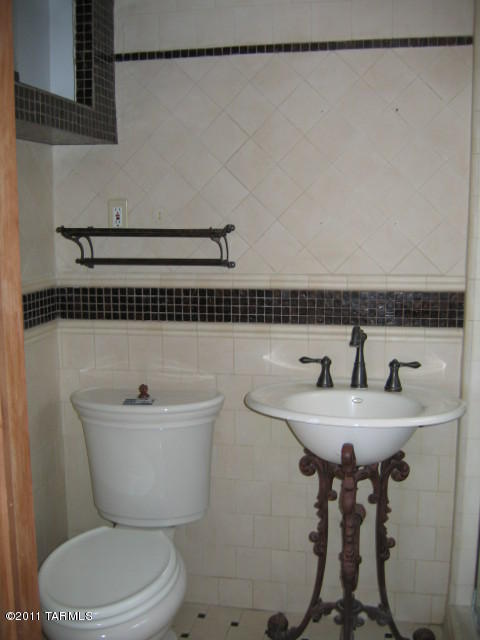 2921 E 8th St, Tucson, AZ 85716 photo 13