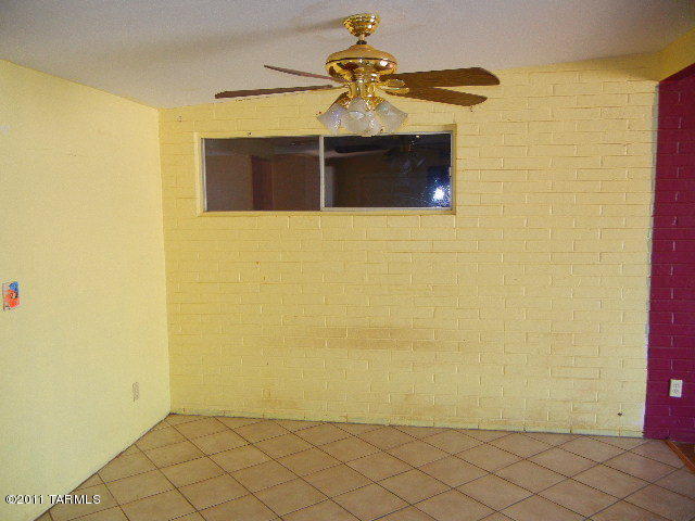 7941 Eli Pl, Tucson, AZ 85710 photo 6