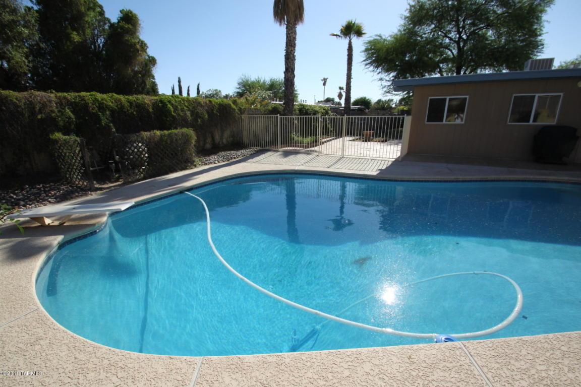 7640 E Hampton Pl, Tucson, AZ 85715 photo 6