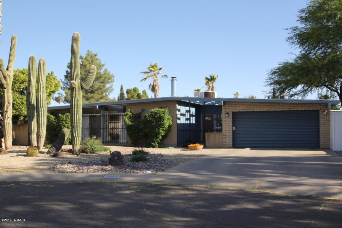 7640 E Hampton Pl, Tucson, AZ 85715 photo 1