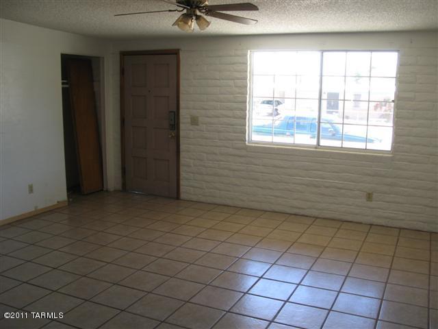4017 E Holladay St, Tucson, AZ 85706 photo 4