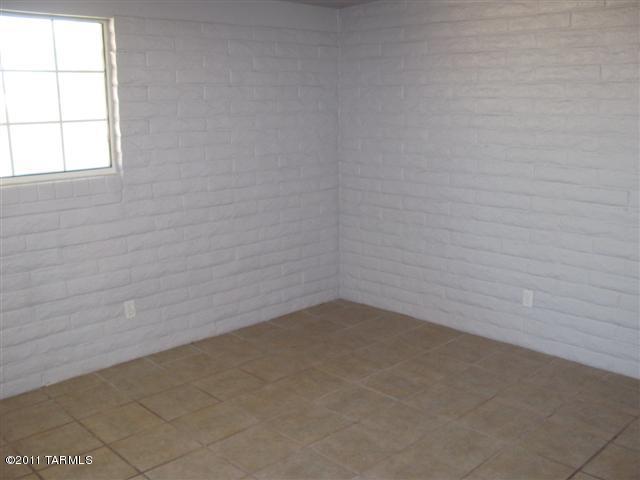 4017 E Holladay St, Tucson, AZ 85706 photo 5