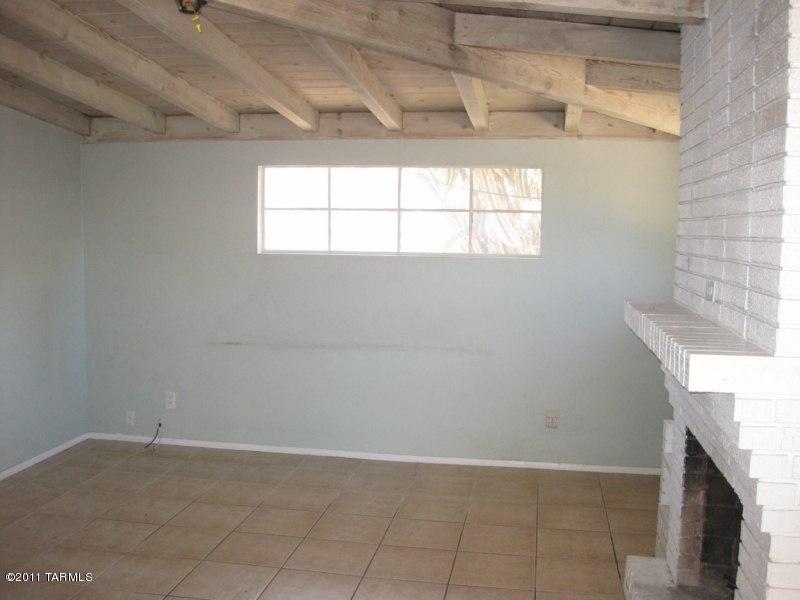 6162 Eli St, Tucson, AZ 85711 photo 3