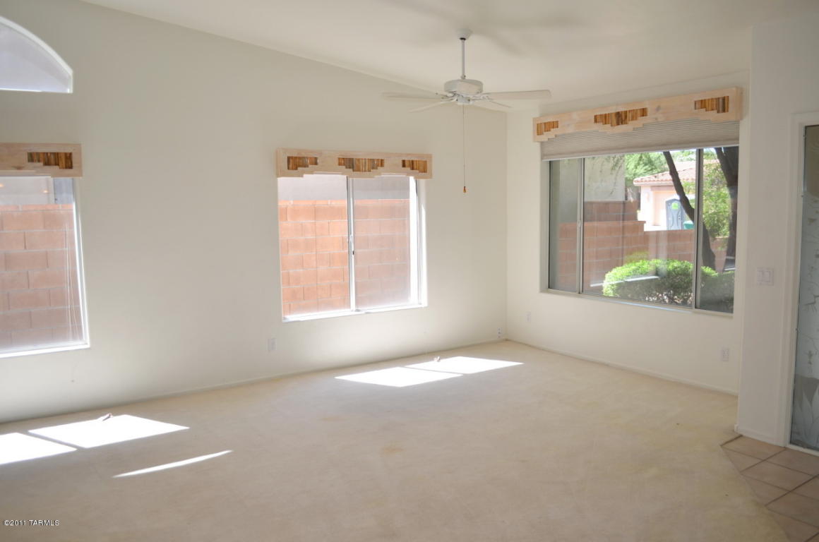 1515 E Tascal Loop, Oro Valley, AZ 85737 photo 5