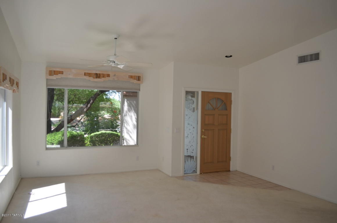 1515 E Tascal Loop, Oro Valley, AZ 85737 photo 4