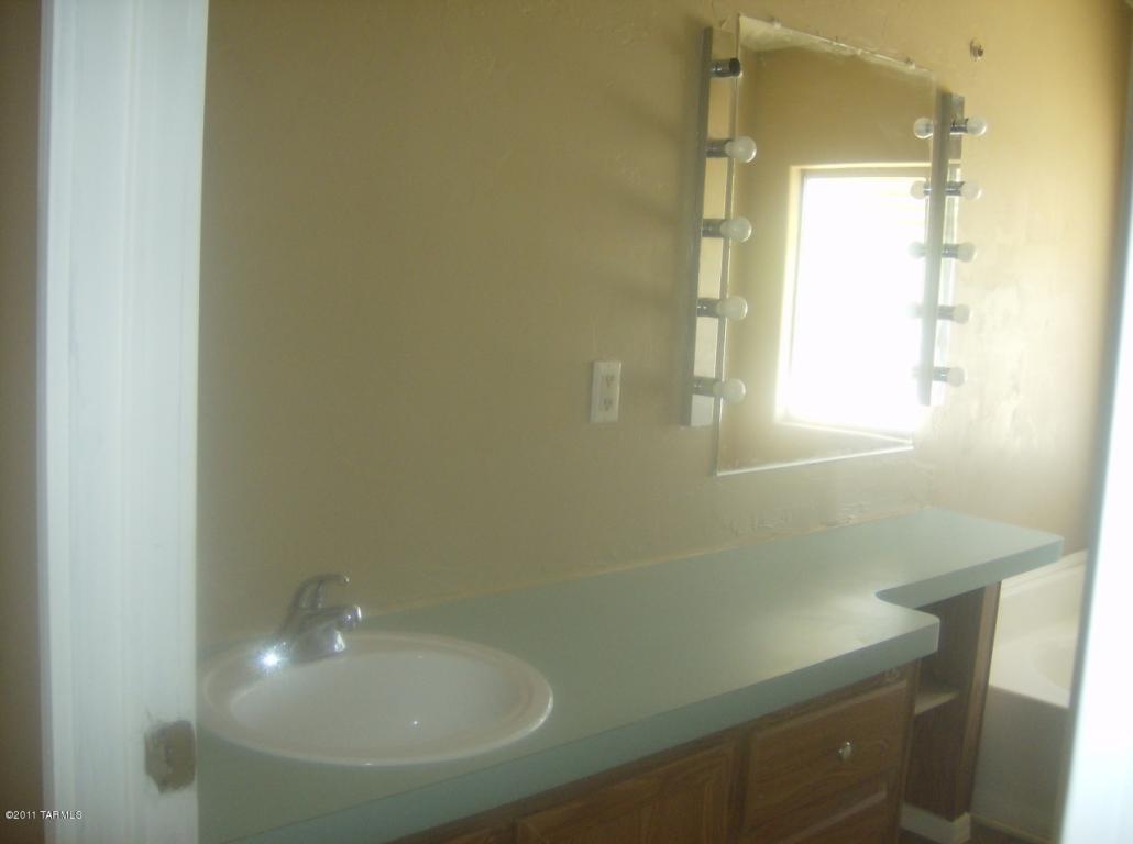 998 E Sonora Verde Dr, Benson, AZ 85602 photo 7
