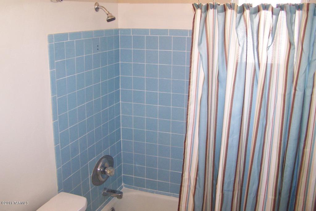 6111 E 27th St, Tucson, AZ 85711 photo 10