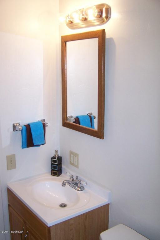 6111 E 27th St, Tucson, AZ 85711 photo 9