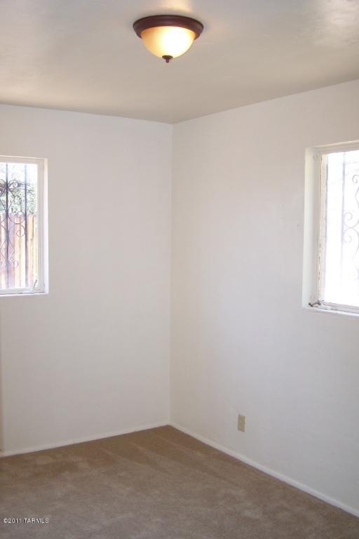 6111 E 27th St, Tucson, AZ 85711 photo 13