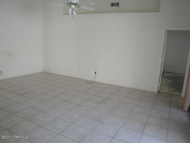 7743 E Windriver Dr, Tucson, AZ 85750 photo 6