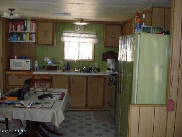 527 E Mecham Dr, Saint David, AZ 85630 photo 4