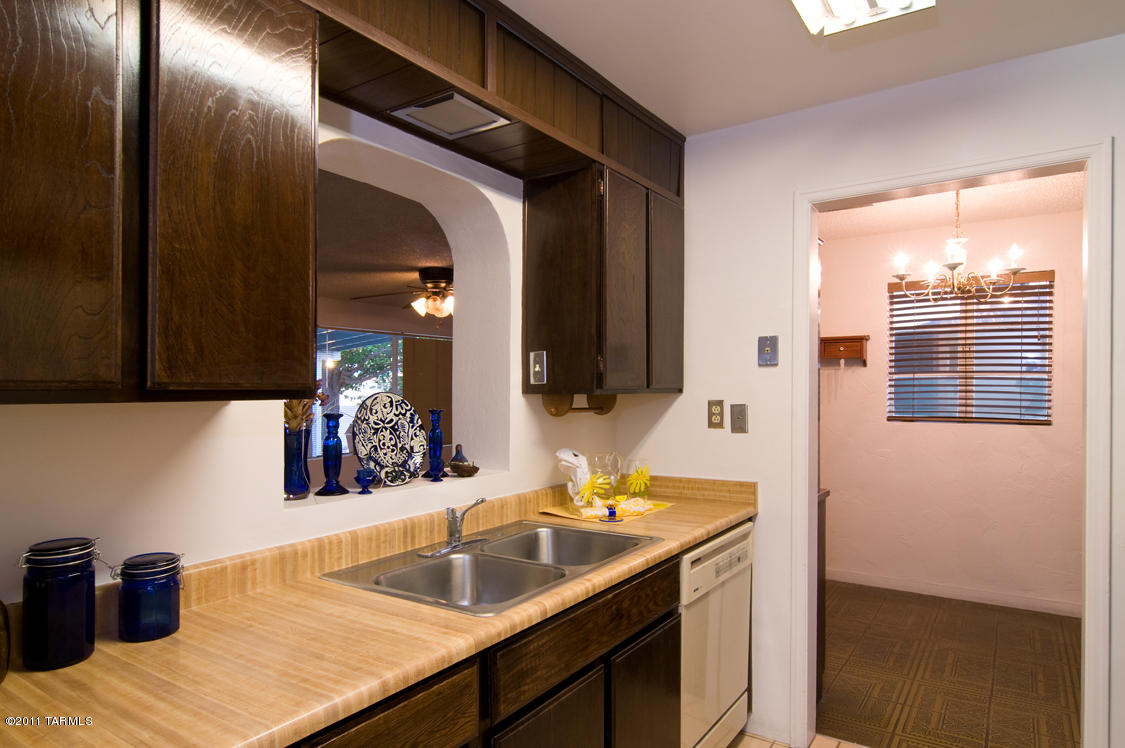 3032 E 20th St, Tucson, AZ 85716 photo 5